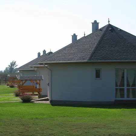Apartment Kaboka Lovastanya