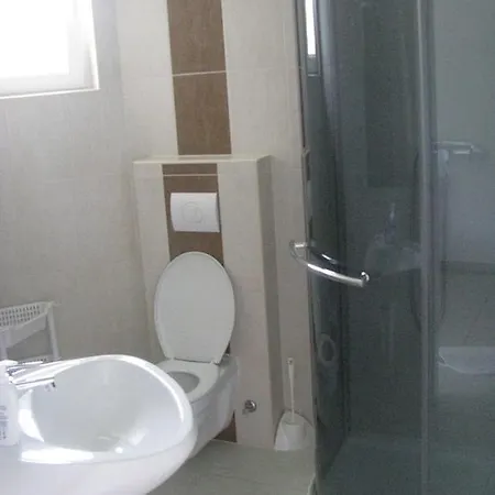 Kaboka Lovastanya Apartment