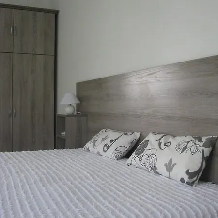 Kaboka Lovastanya Apartment Enying